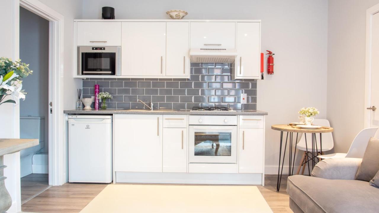 Modern Apartment With Free Parking And Wifi Stratford-upon-Avon Kültér fotó